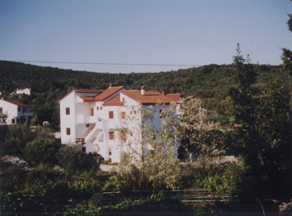Apartment Marija Brbinj Екстериор снимка
