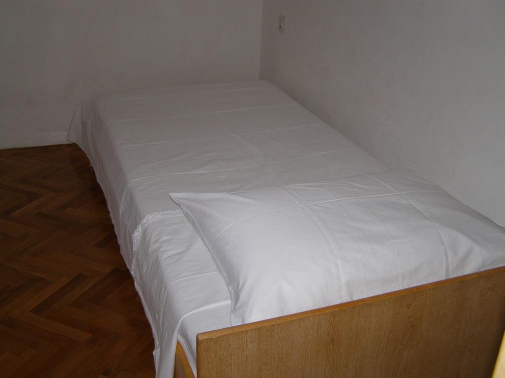 Apartment Marija Brbinj Екстериор снимка